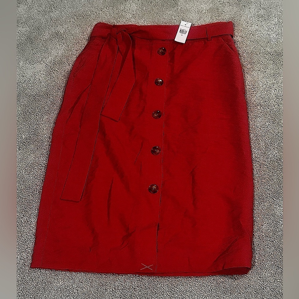 NWT Ann Taylor Red Pencil Skirt with Button Detail Attached Belt Sz. 10